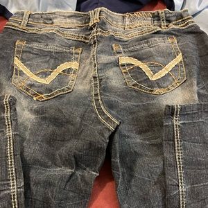 ZANADI DISTRESSED JEANS - 18W -EUC - PRICE FIRM UNLESS BUNDLED.